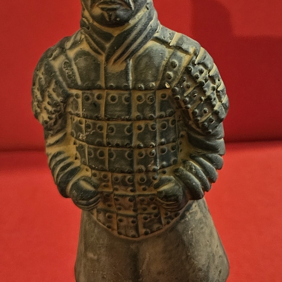 Terracotta Warrior Figurine Set - Picture 8 of 9